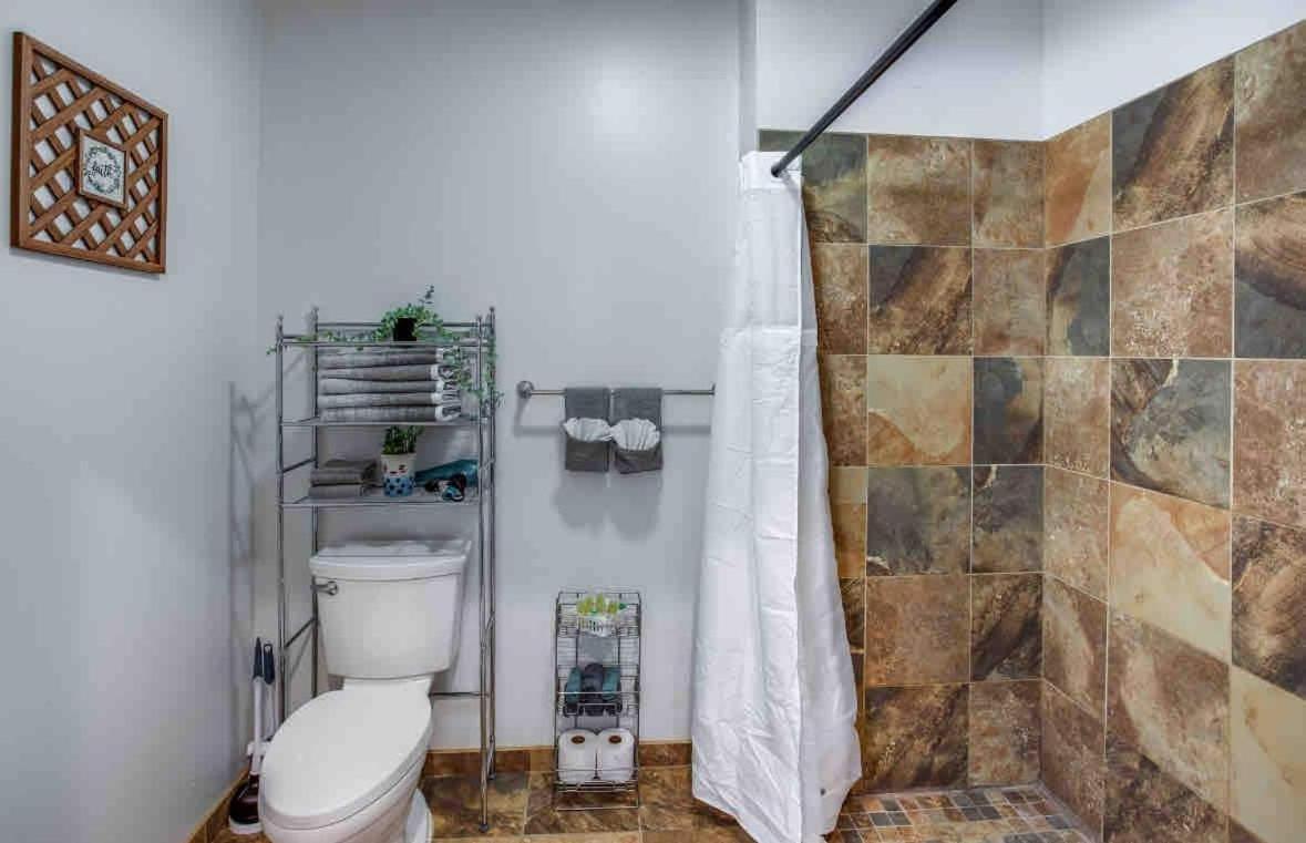Ny Style Loft With Kingbed Daire Rochester Dış mekan fotoğraf