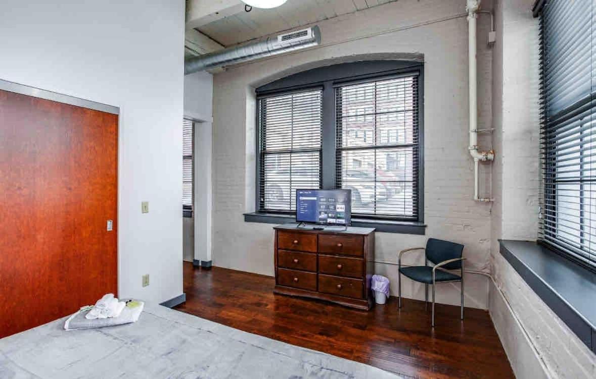 Ny Style Loft With Kingbed Daire Rochester Dış mekan fotoğraf