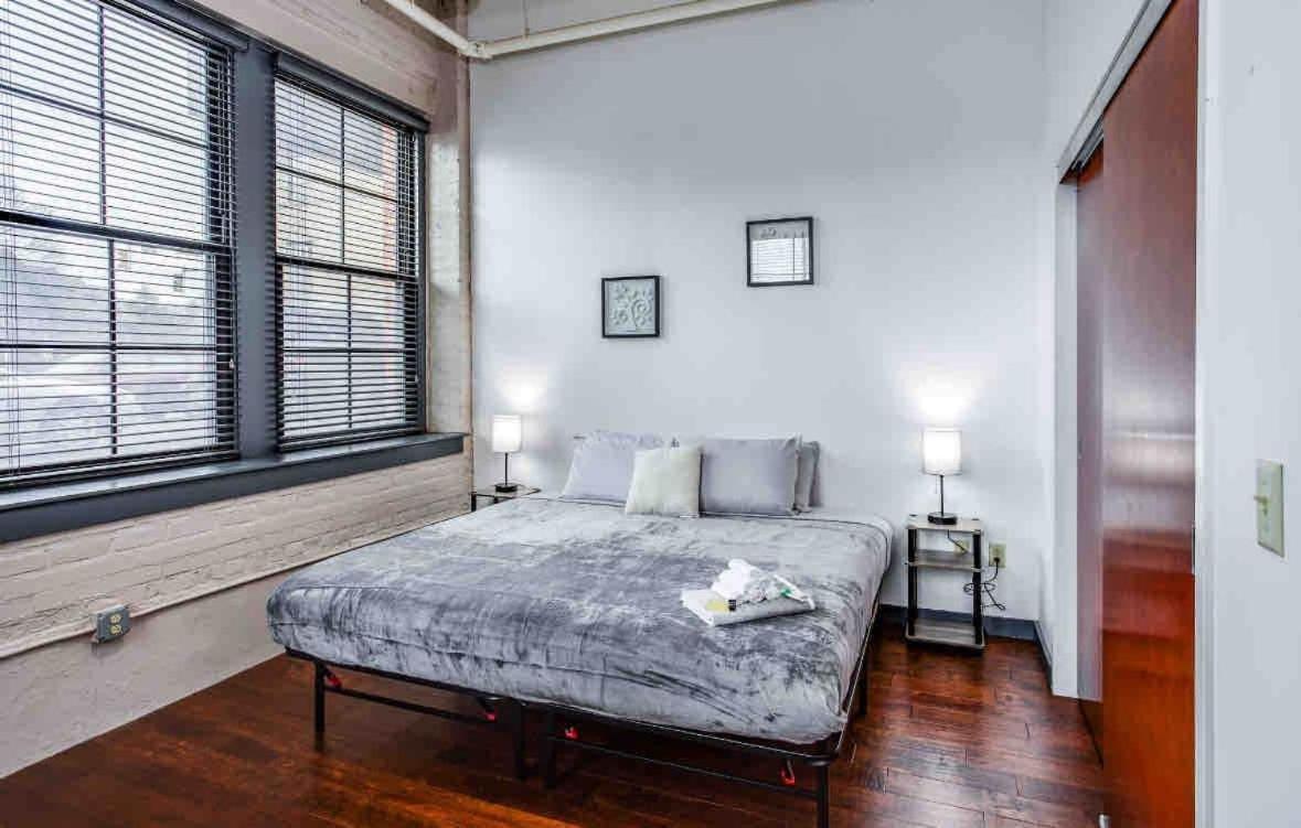 Ny Style Loft With Kingbed Daire Rochester Dış mekan fotoğraf