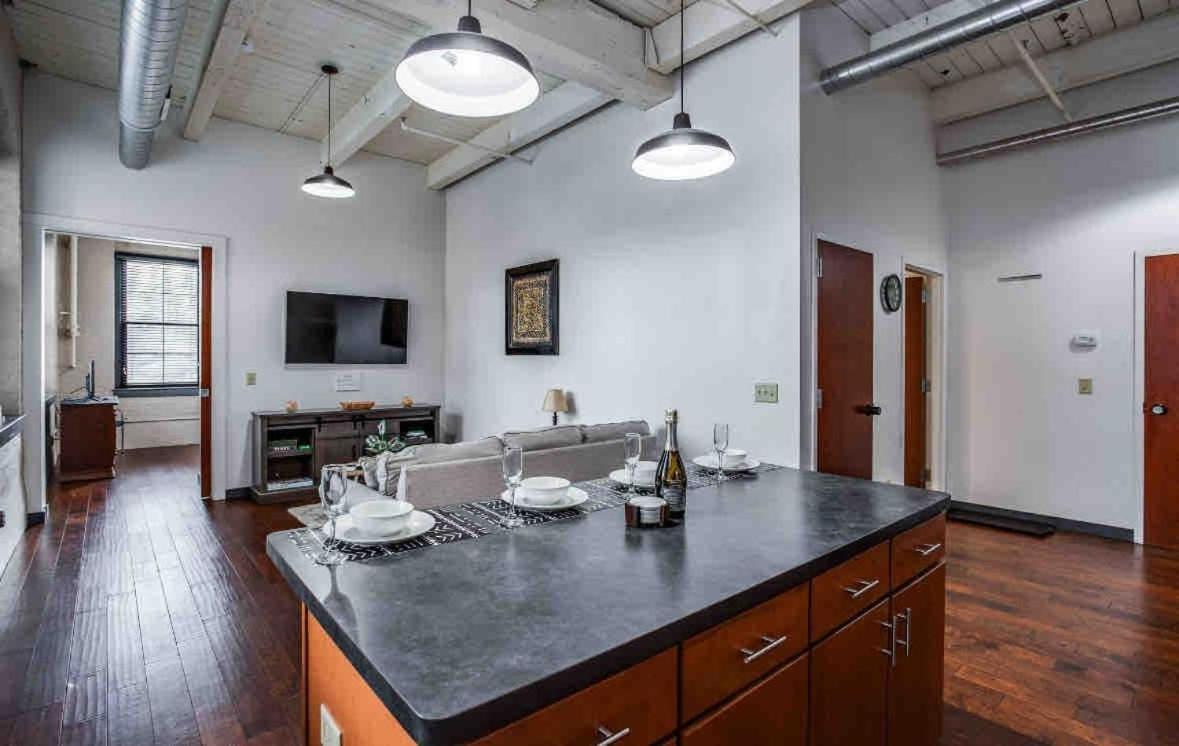 Ny Style Loft With Kingbed Daire Rochester Dış mekan fotoğraf